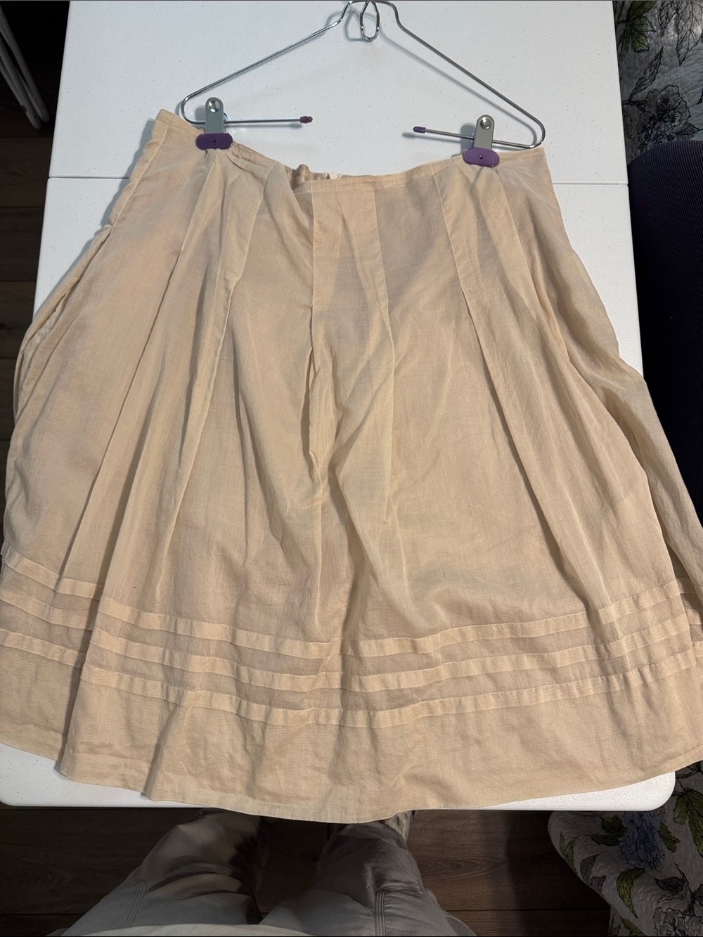 Banana Republic Cream A-Line Pleated Skirt